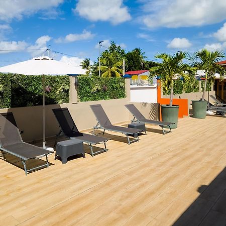Evasion En Plein Coeur De La Ville T2 Jacuzzis Sauna Et Piscine Au Centre De Grand Anse Ngoại thất bức ảnh